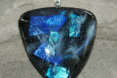 108_dichroic-fused-glass-pendant