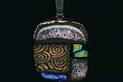 127_dichroic-fused-glass-pendant
